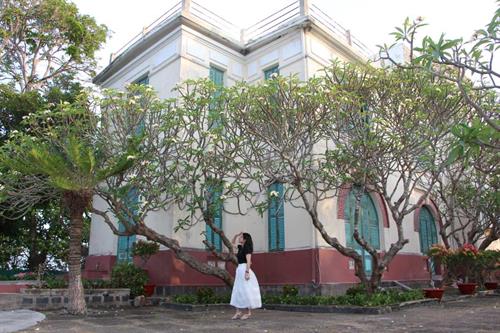 Khanh Hoa officially welcomes visitors to the Bao Dai Palace historical site.