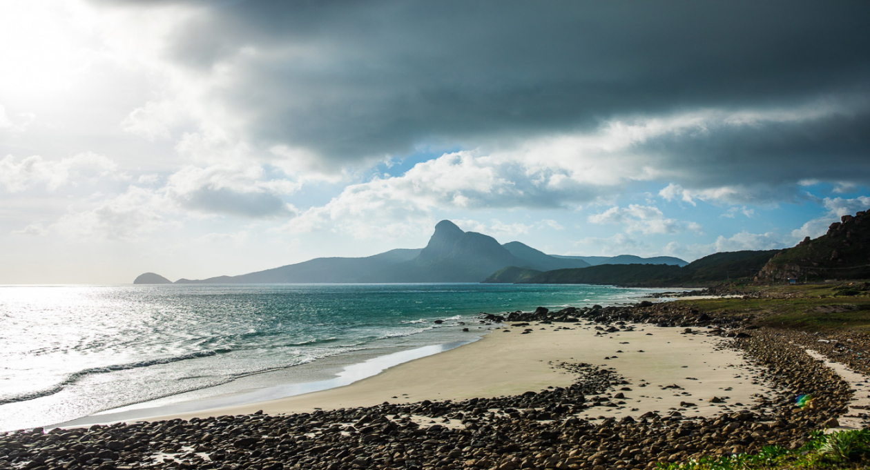 YOUR BEACH BREAK GUIDE TO CON DAO ISLAND 